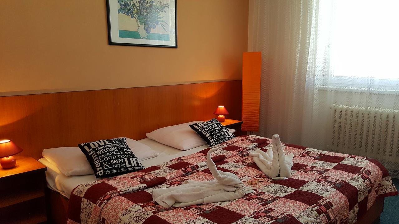 Hotel Morava Uherské Hradiště 外观 照片